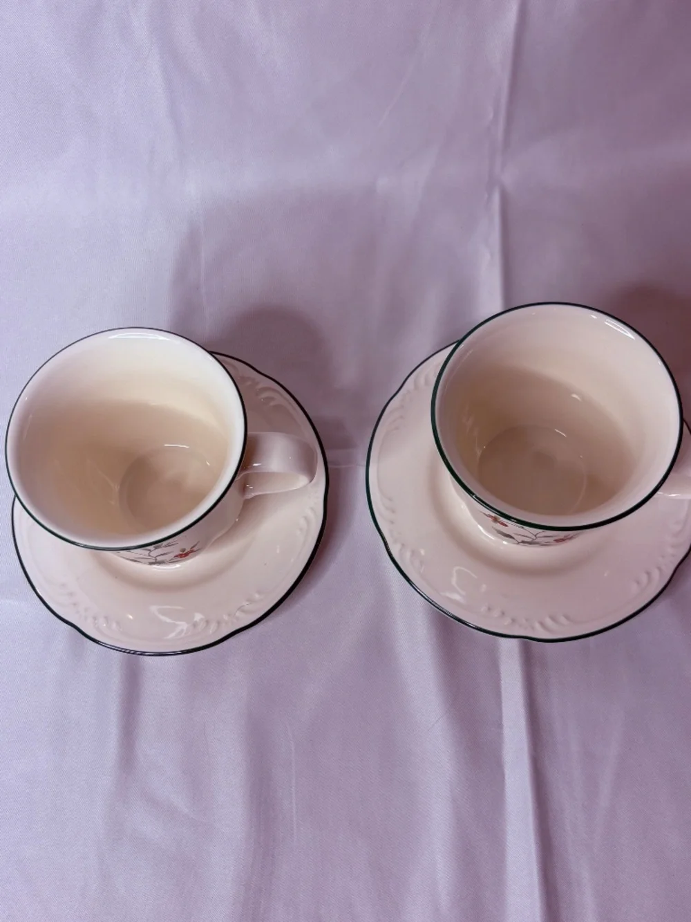 Vtg Pfaltzgraff Winterberry 2 Sets of Coffee/Tea Cup with Saucer Retired 4Pcs